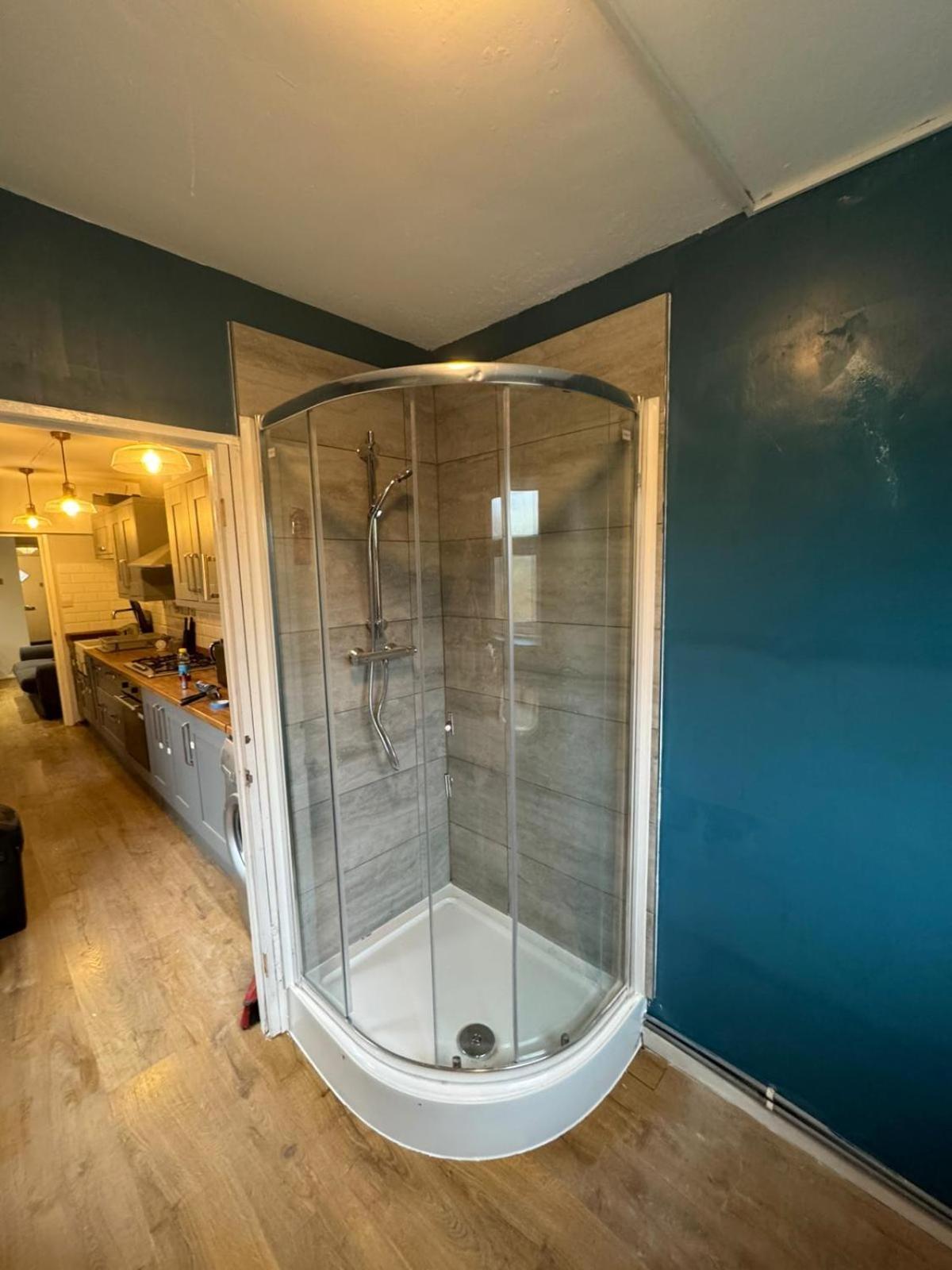 Contractors-City Centre-Parking-Sleeps 9 -Smart Tv, 2 Bathrooms! Coventry Esterno foto
